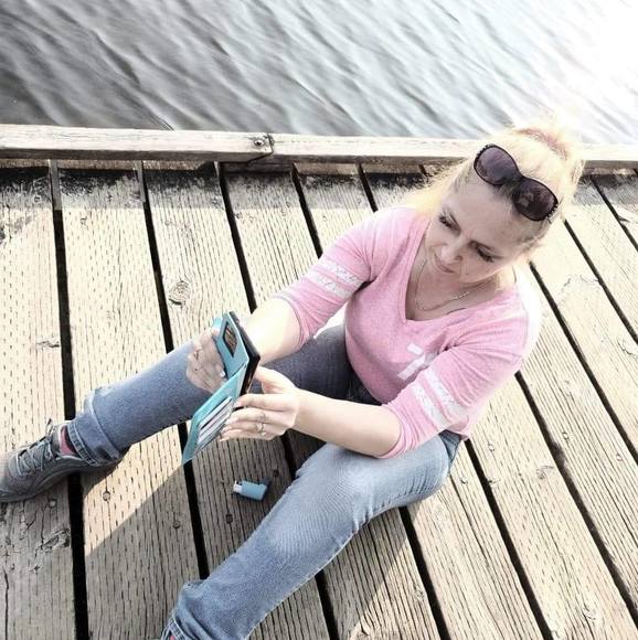 Meet your Posher, Nancy - Picture 1 of 1